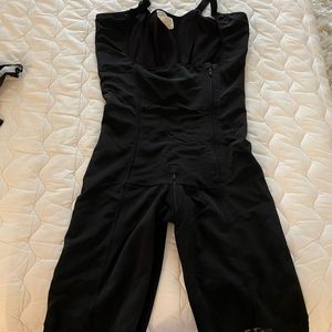 Diane Post surgical faja